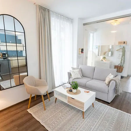 Hello Holidays Residenz - Haus Wasser - Penthouse - Sauna - Parkplatz Bad Zwischenahn